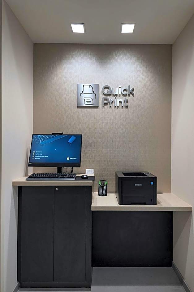 Courtyard by Marriott Jackson Madison