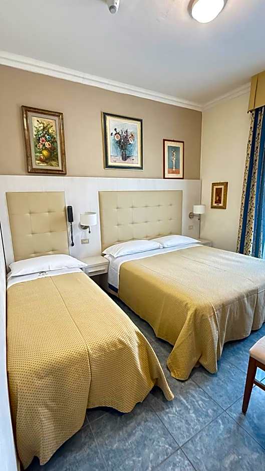 Hotel Ariella