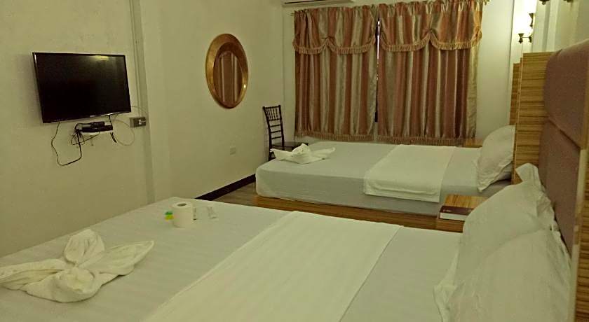 Meaco Royal Hotel Anilao