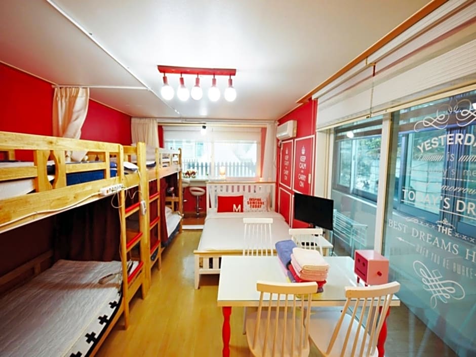 Han River Residence & Guesthouse