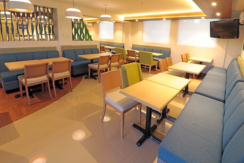 Holiday Inn Express Piedras Negras By IHG