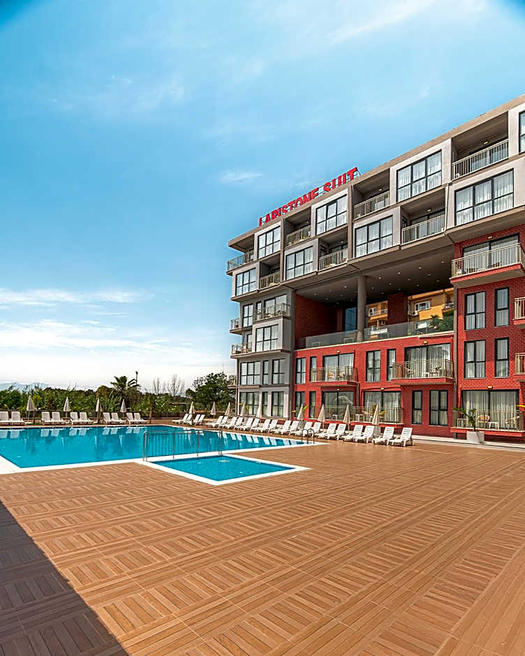 Laristone Suite Spa Hotel