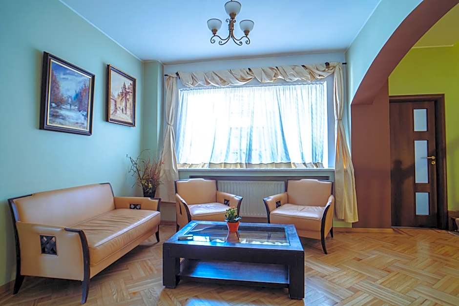 Luxuria Central Villa Bucharest