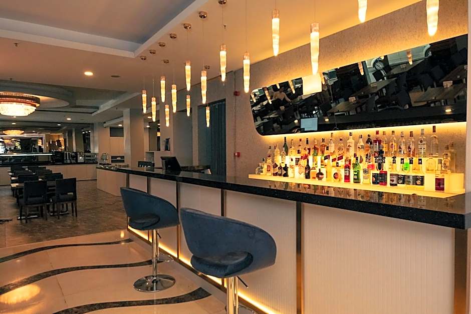 ARMİS HOTEL