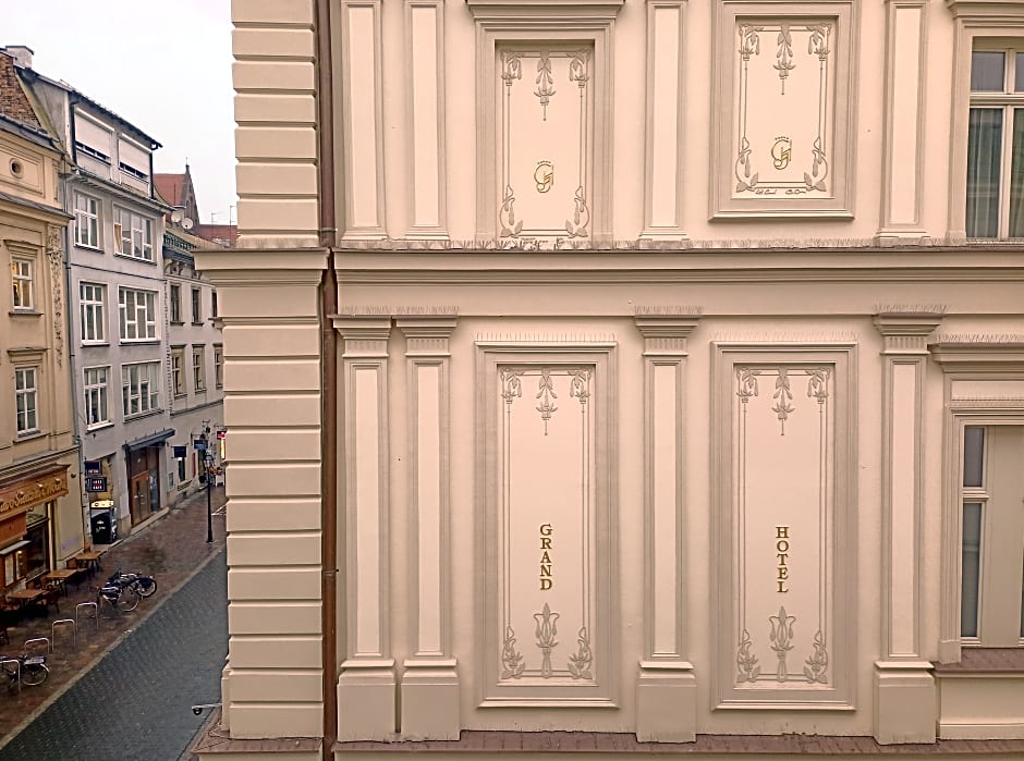 Grand Hotel