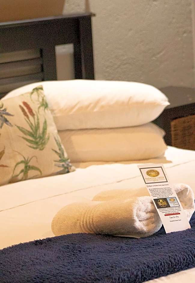 Paradise Creek Lodge