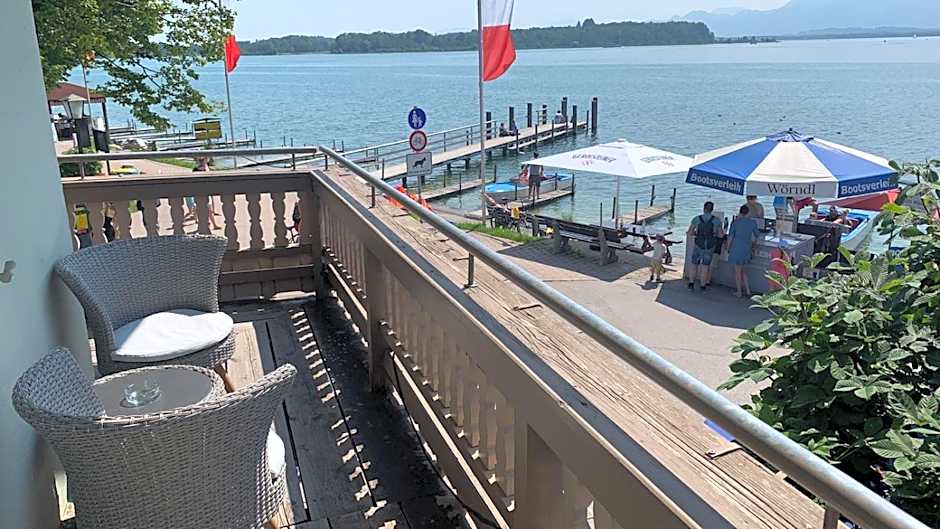 Sieben Zimmer am See