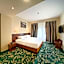 Central Hotel
