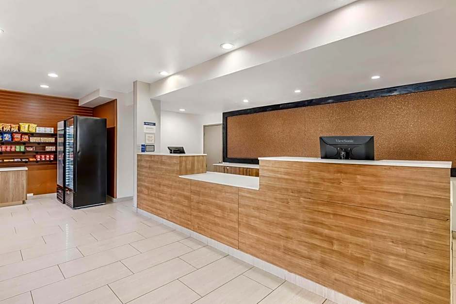 Best Western Carlsbad by the Sea