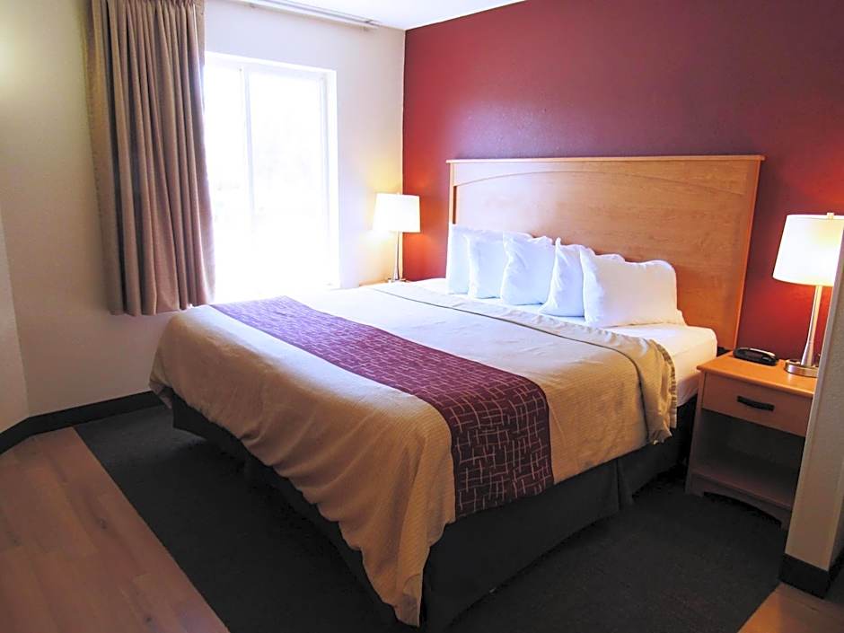 Red Roof Inn Fargo - I-94/Medical Center