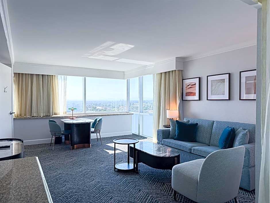 Embassy Suites By Hilton Los Angeles Glendale