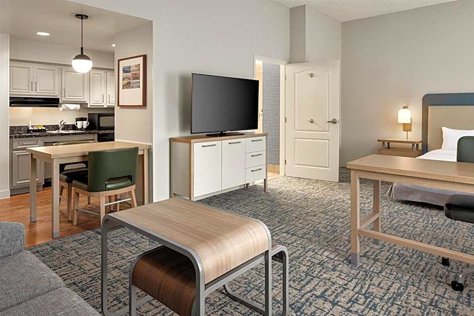 Homewood Suites by Hilton Minneapolis-New Brighton