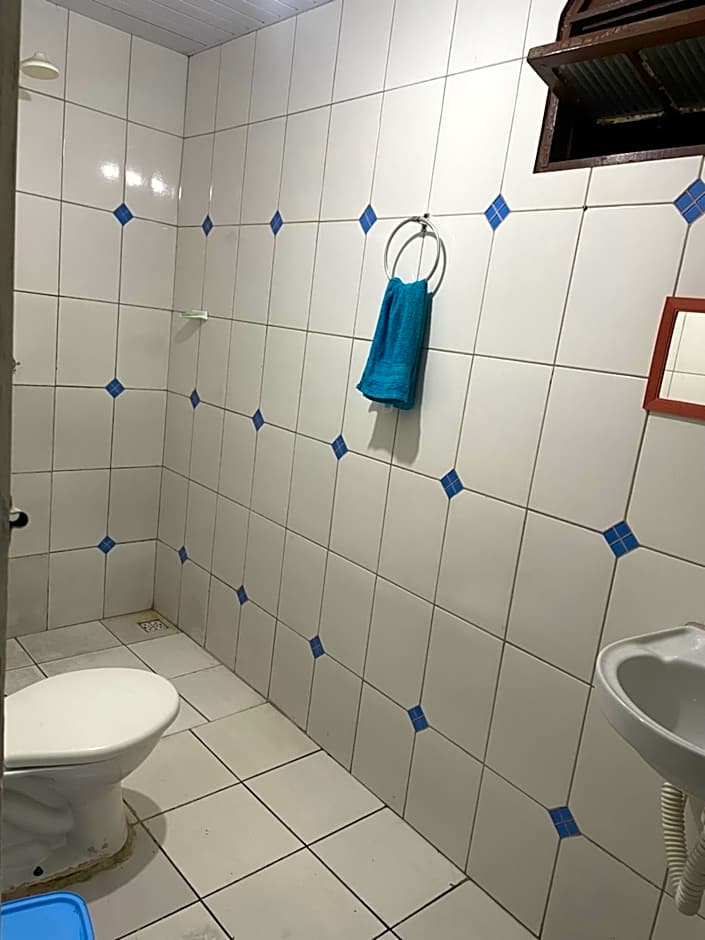Pousada hostel praia itapua