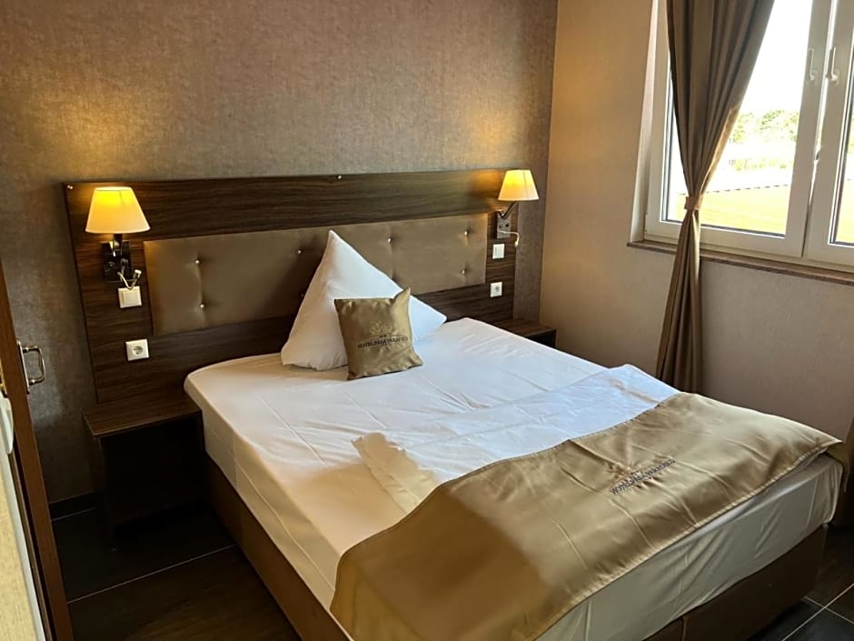 Hotel Pasa Paradies KOSTENLOSE PARKPLÄTZE