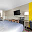 Super 8 by Wyndham Farmington