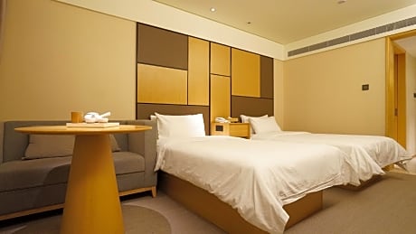 Huazhu - Twin Room With View