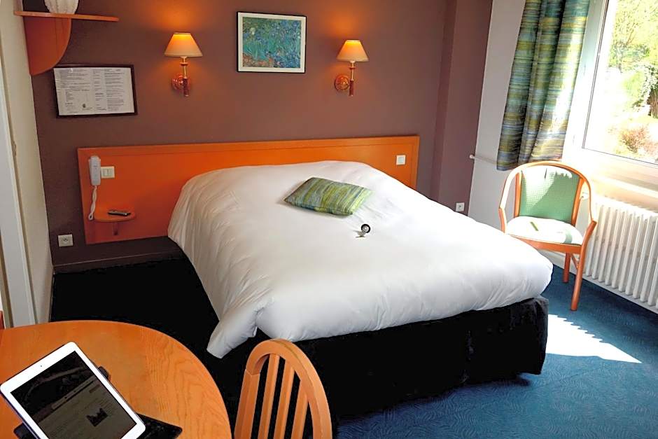 Logis Hôtel - Restaurant Aux Bruyères