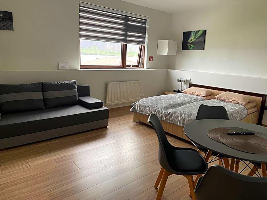 Helgrindur Guesthouse