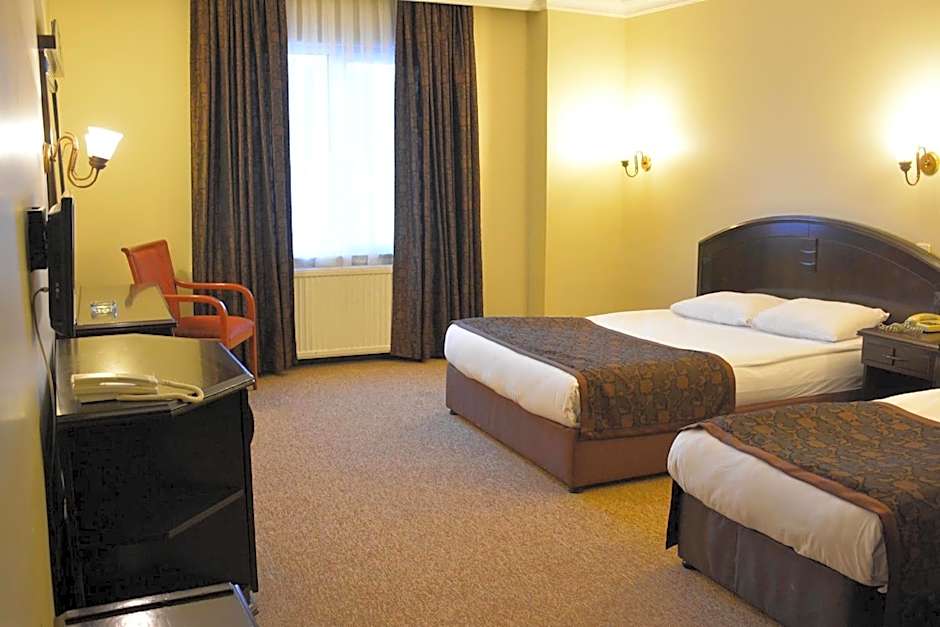 Genç Yazıcı Hotel Uludağ