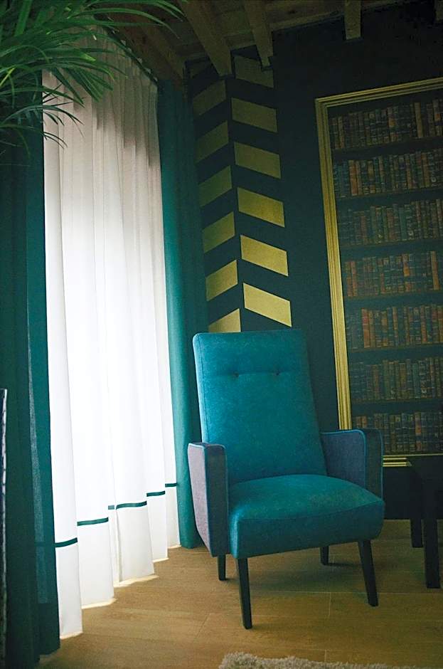 Largo da Rainha, Guesthouse