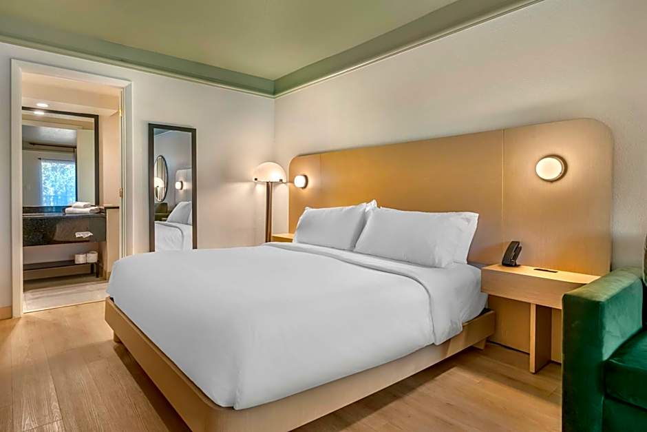 voco Kissimmee Orlando by IHG