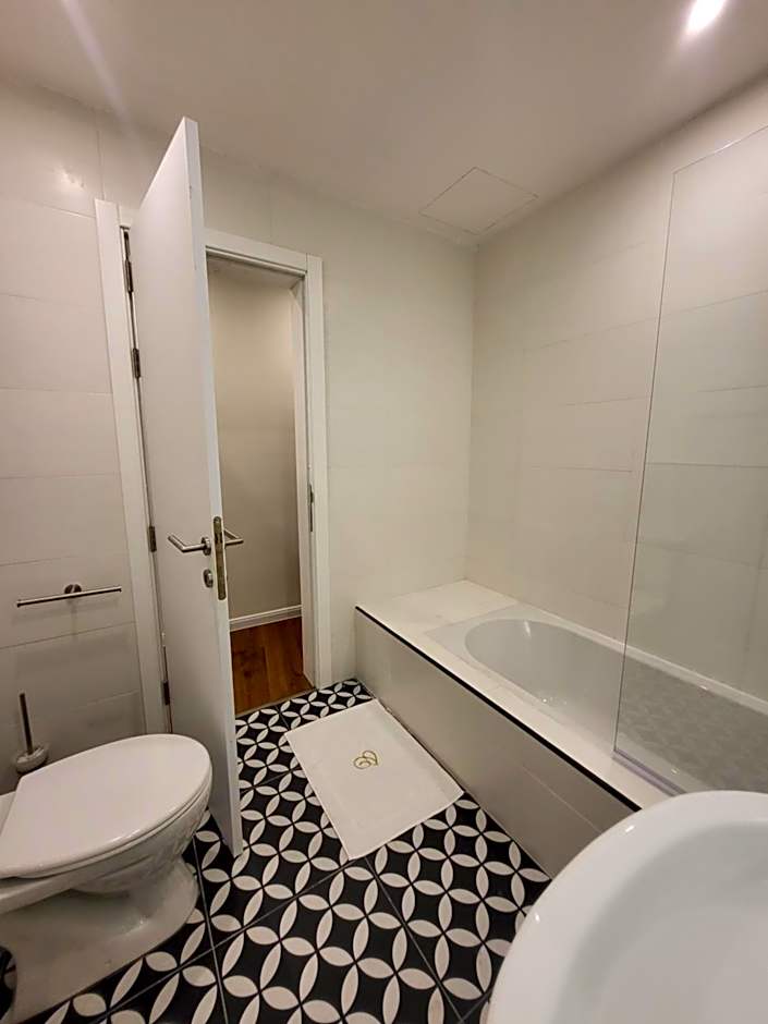 Carlton Hotel