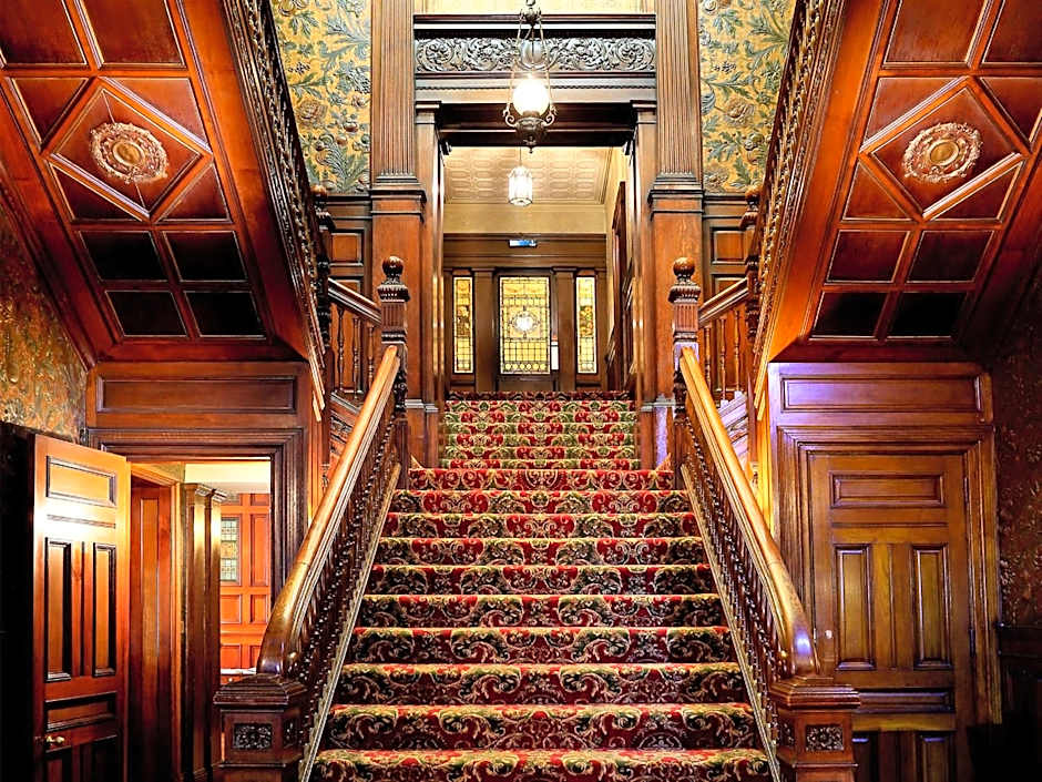 Macdonald Norwood Hall Hotel