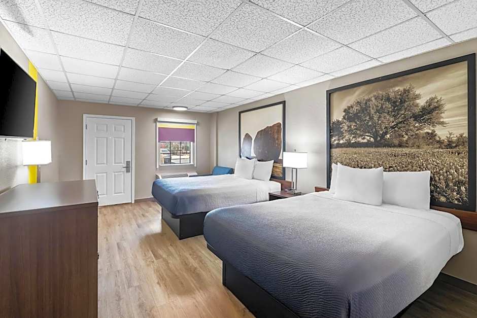 Super 8 by Wyndham Fredericksburg