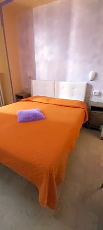 Double or Twin Room with Private External Bathroom