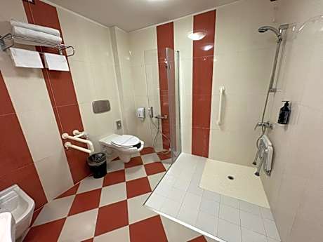 Twin Room - Disability Access