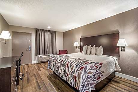 Deluxe King Room Disability Access Walk-In Shower Non-Smoking