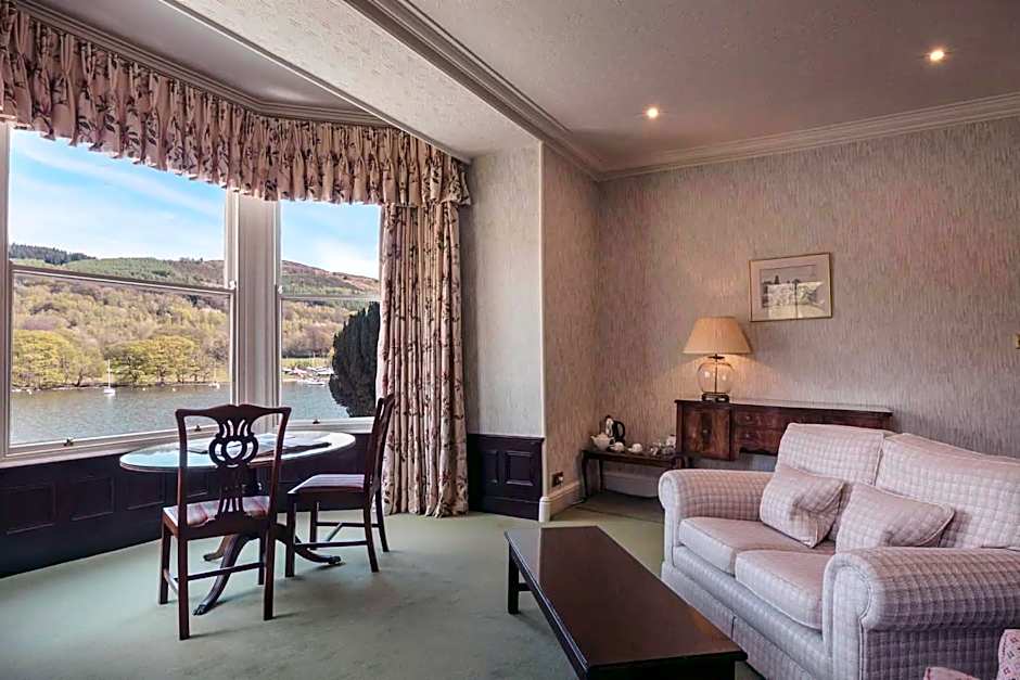 Lakeside Hotel and Spa