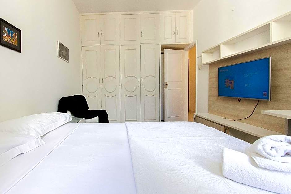 2-Bedroom Apartment Between Copacabana & Ipanema