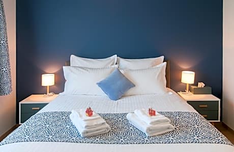 Double or Twin Room with Private Bathroom