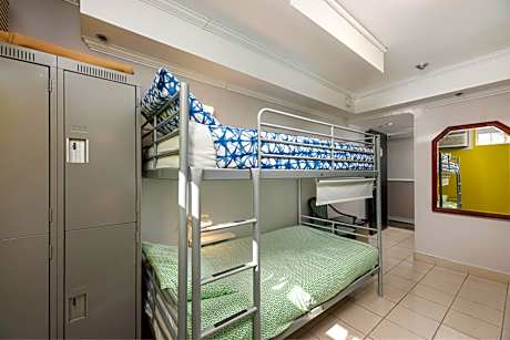 Bed in 6-Bed Mixed Dormitory Room
