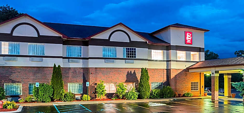 Red Roof Inn & Suites Lake Orion/Auburn Hills