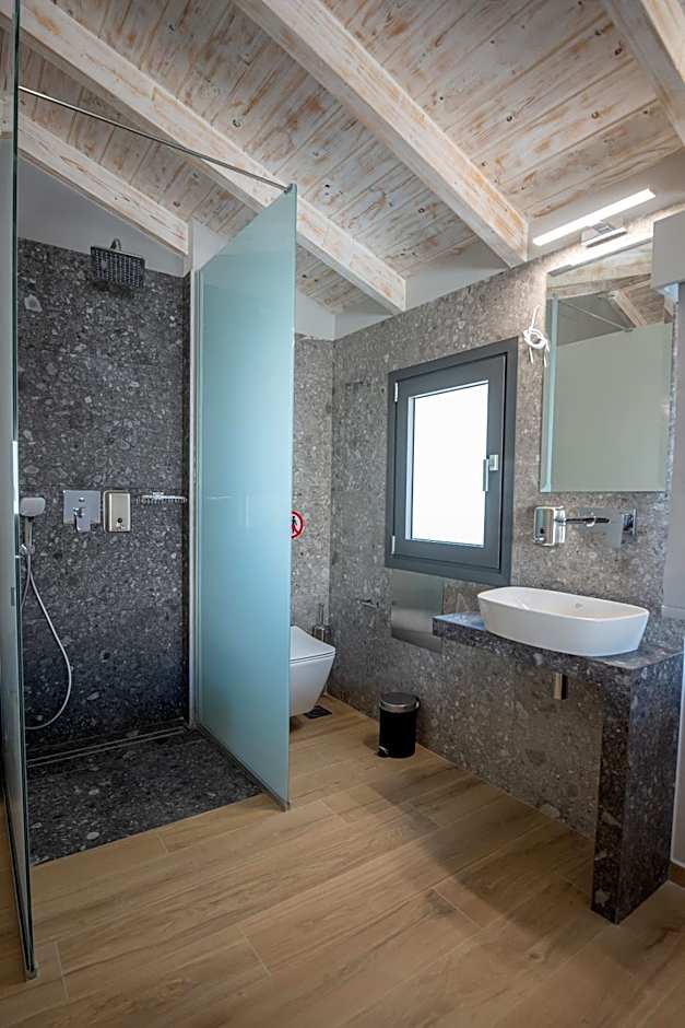 The Victoria Lefkada