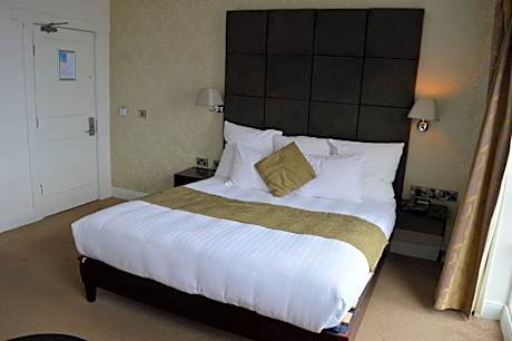 Double Room for Single Occupancy