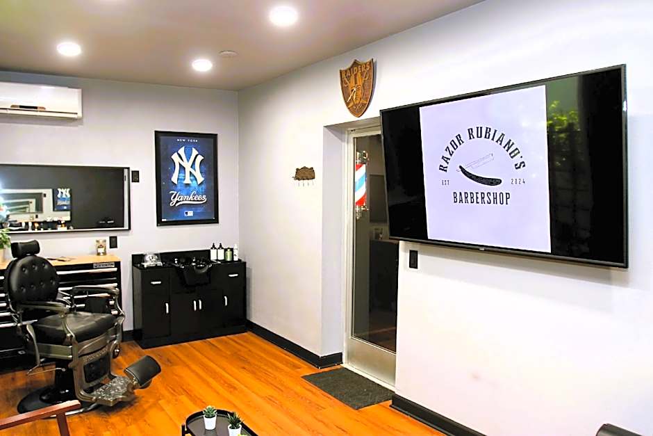 BLVD Hotel and Studios Universal-Hollywood, an Ascend Collection Hotel