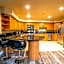 2100 SqFt Penthouse Suite W/ Strip Views! POOL GYM