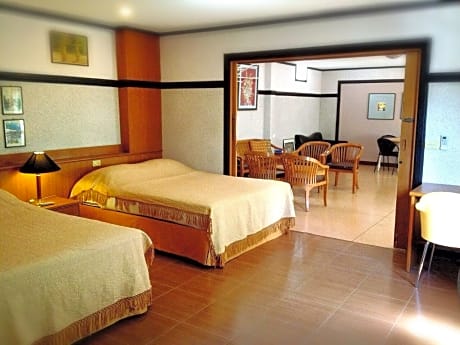 Suite (2 Adults)