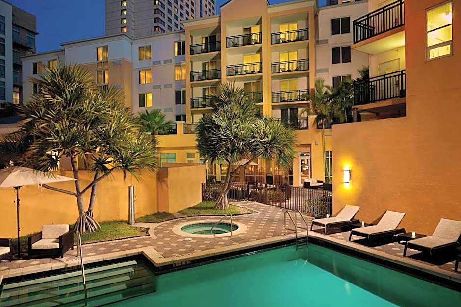 Courtyard by Marriott Miami Dadeland