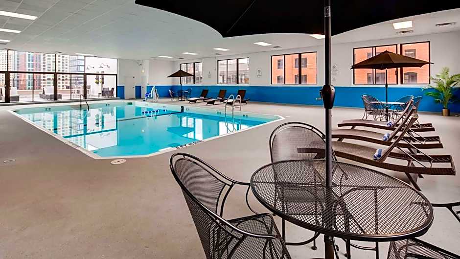 Best Western River North Hotel