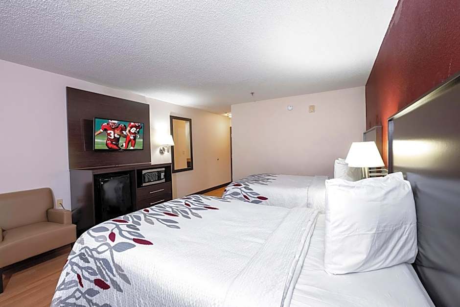 Red Roof Inn & Suites Dover Downtown