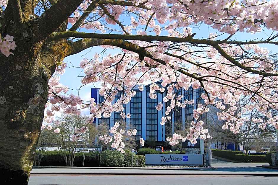 Radisson Blu Vancouver Airport Hotel & Marina