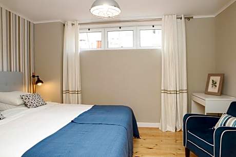 Deluxe One-Bedroom Apartment - Ground Floor