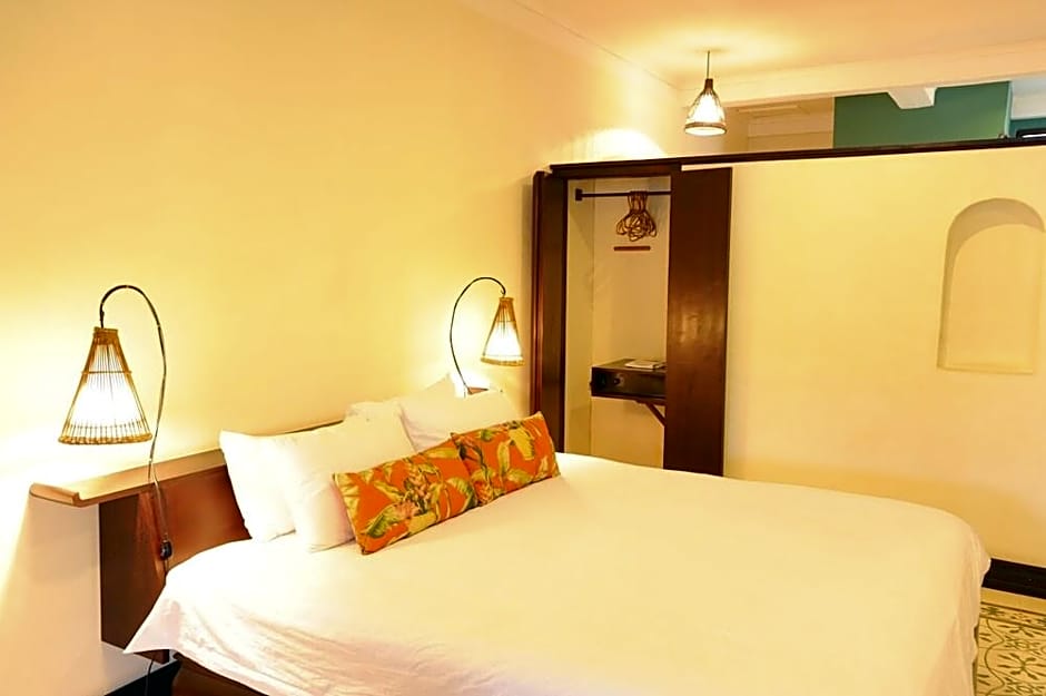 Lotus Villa  Hotel