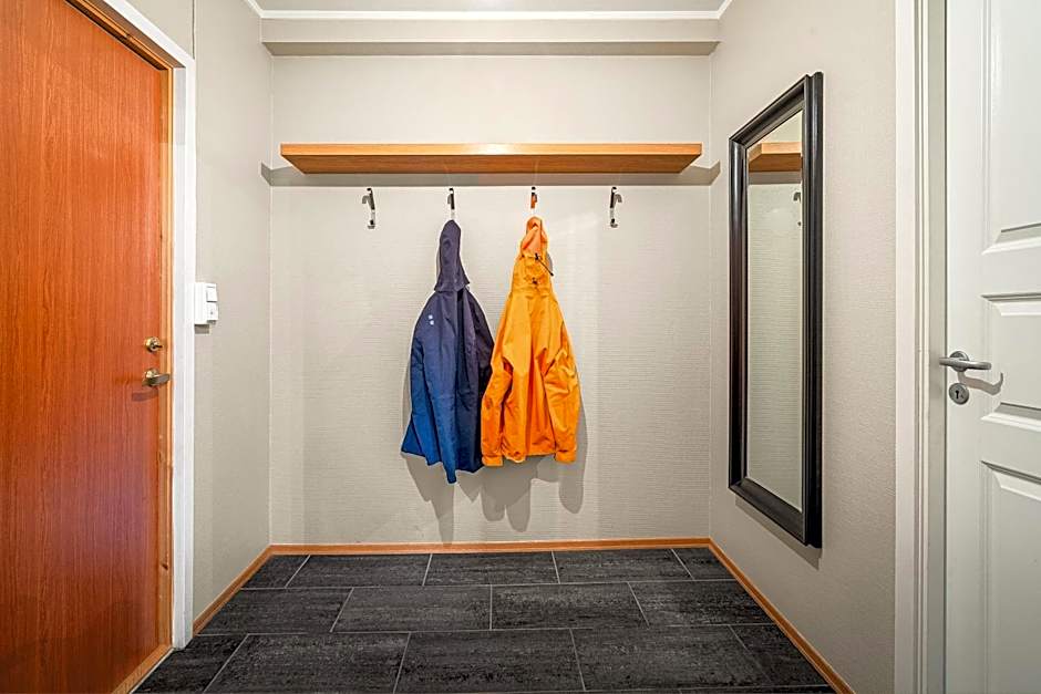 Enter Amalie Apartment Hotel