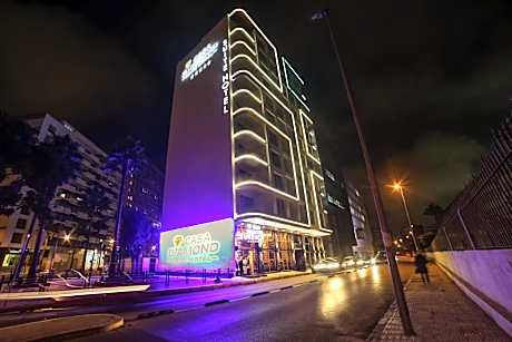 Suite Hotel Casa Diamond