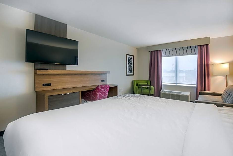 La Quinta Inn & Suites by Wyndham Mobile
